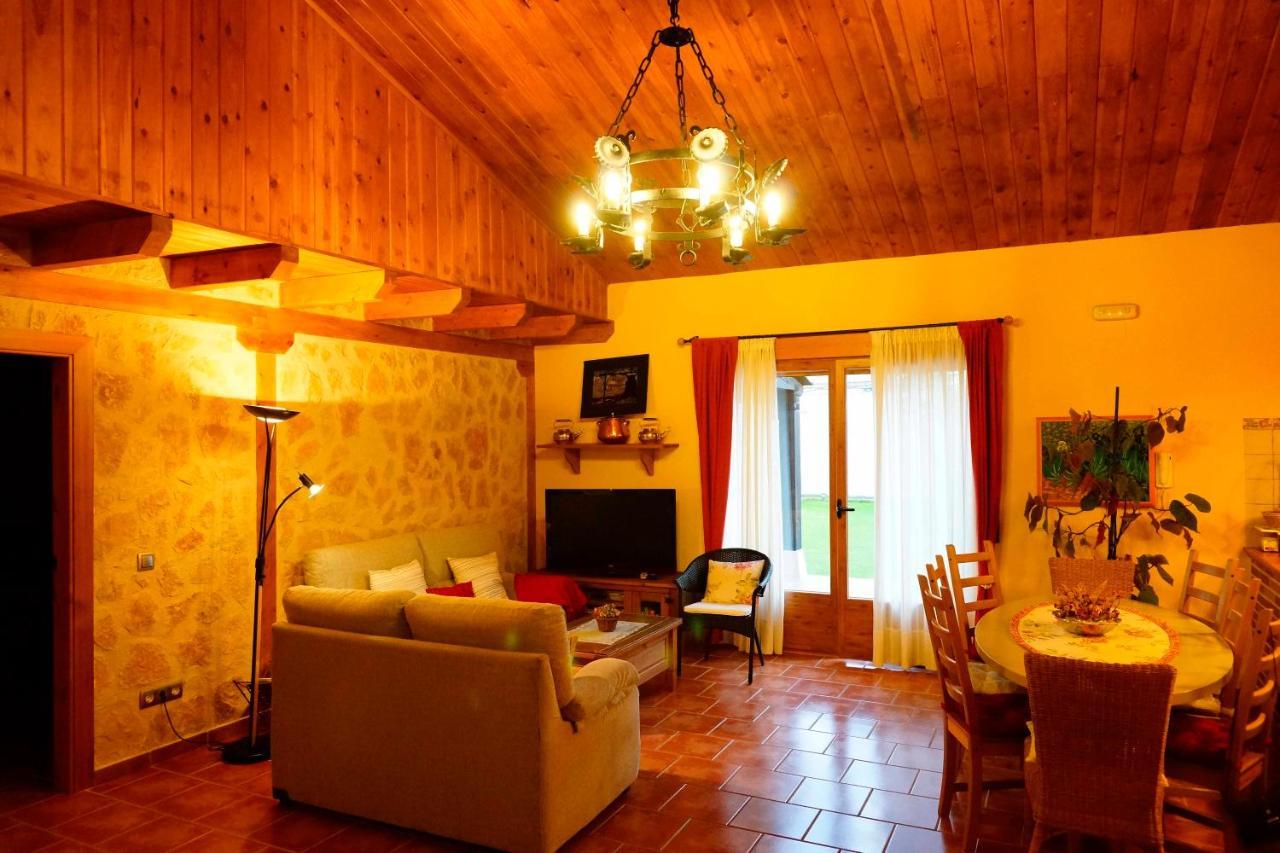 Casa Rural La Cija Del Abuelo A 1 Hora De Madrid Segovia Bagian luar foto